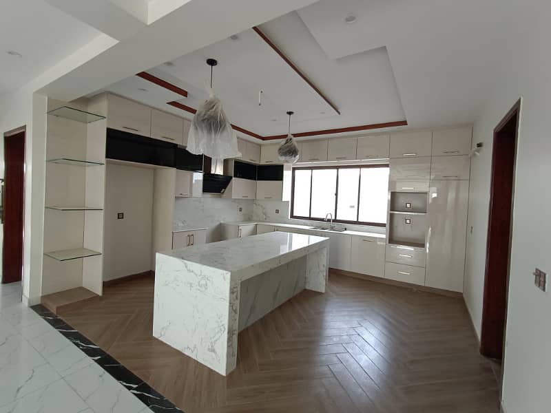 1000sq yd Luxury Villa with Designer Kitchen, Washroom and Elevation. Ready to Move 10