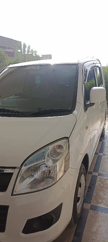 Suzuki Wagon R 2016 1