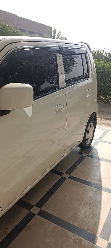 Suzuki Wagon R 2016 5