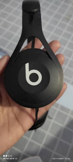 Beats Ep on air headphones