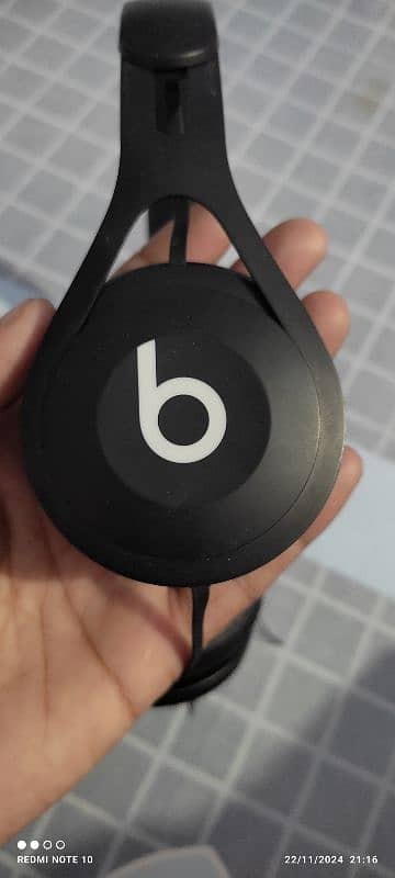 Beats Ep on air headphones 0