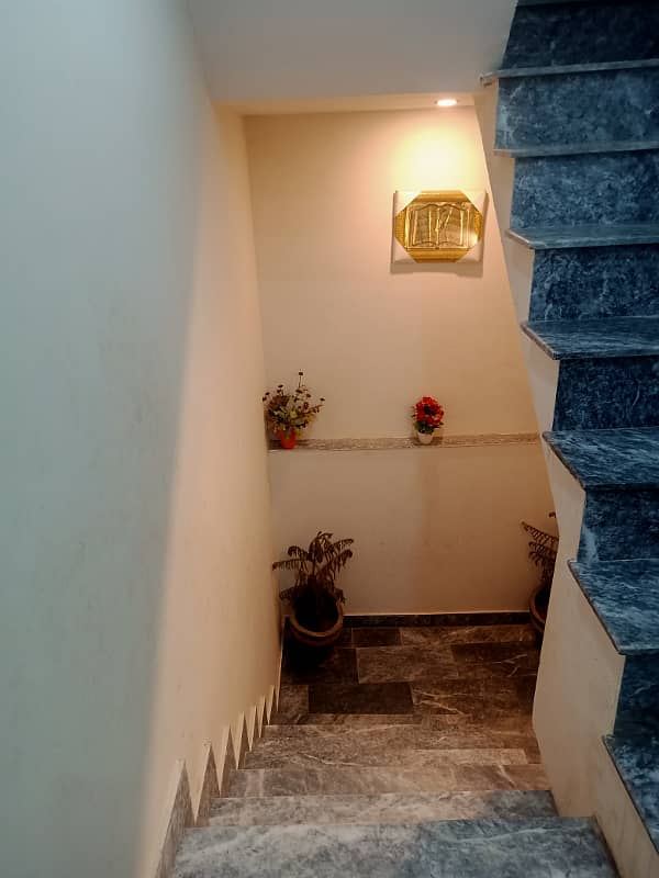 Seperate bedroom for rent in alfalah town near lums dha lhr 6