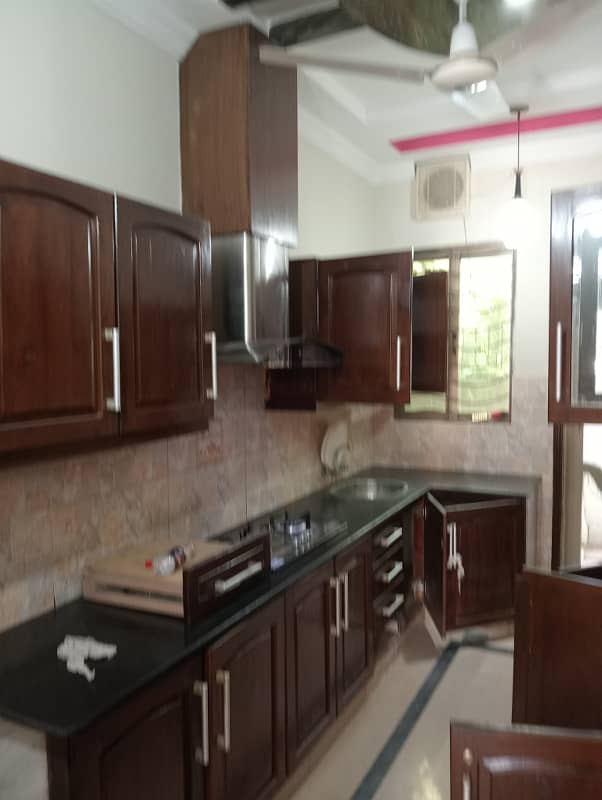 7marla 4beds neat and clean house for rent in G 13 3 islamabad 1