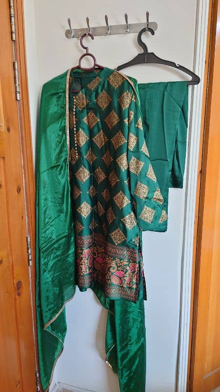 12.12 sale mehndi barat wedding party wear embroidered silk organza 12