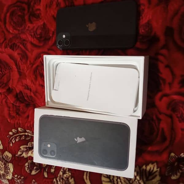 iphone 11 , 128 Gb 4