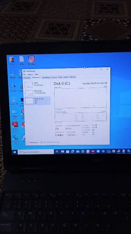 Dell 5540 i5 4gen touch screen 1