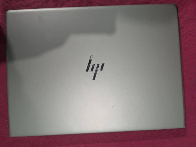 HP laptop 830 G6 1