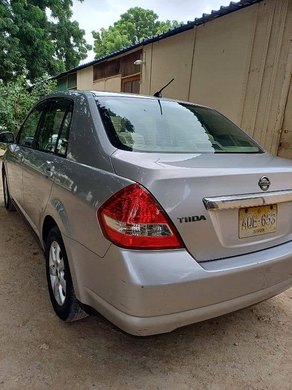 Nissan Tiida 2008 8