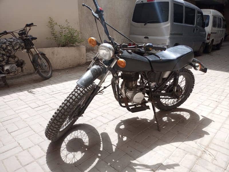 Yamaha Enduro dt100 0