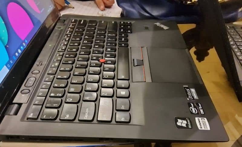 lenovo thinkpad cabon x1  laptop for sale 5