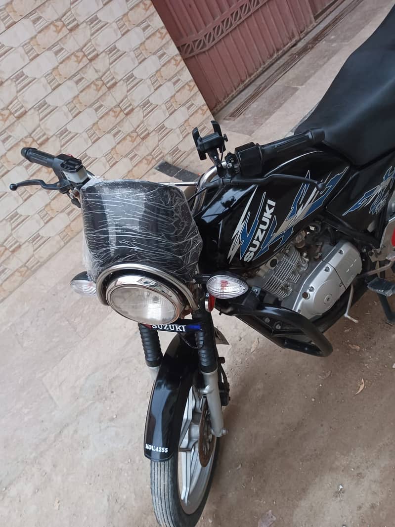 Suzuki GS SE 150 model 2021 Karachi 7