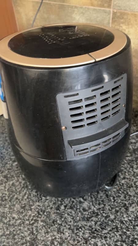 black+decker air fryer and 4 slice prestige toaster 2