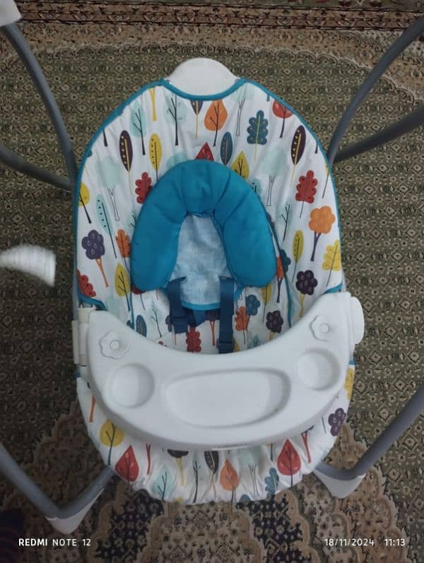 Graco Baby Swing 1