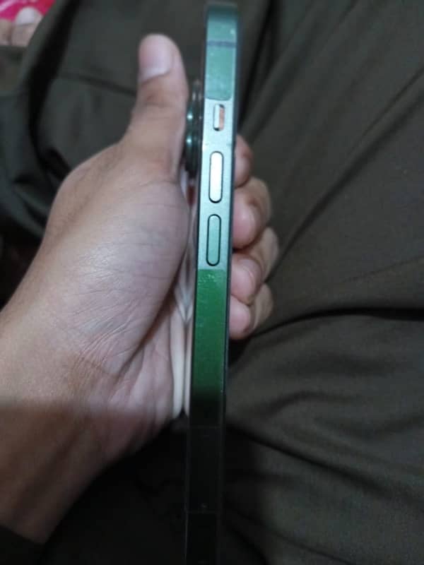 i phone 13 jv full good condition ha 0