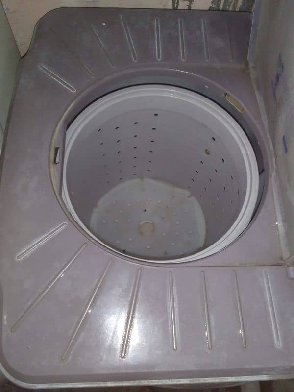 Washing machine and dryer 0