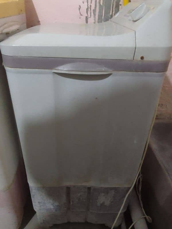 Washing machine and dryer 1