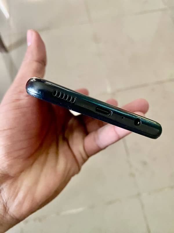 samsung galaxy A04s with box 4