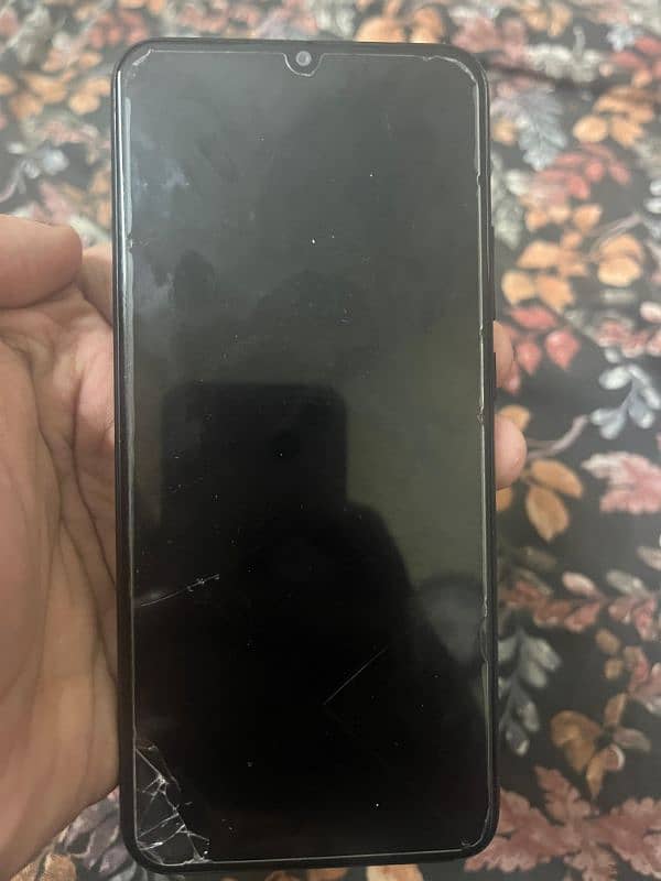 Oppo A16E in excellent condition for sale 1