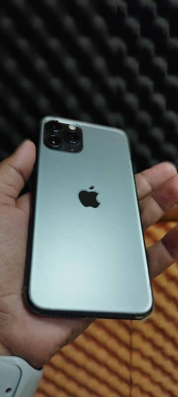 iPhone 11pro 0