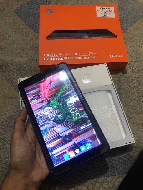 TABLET WITH BOX . 2