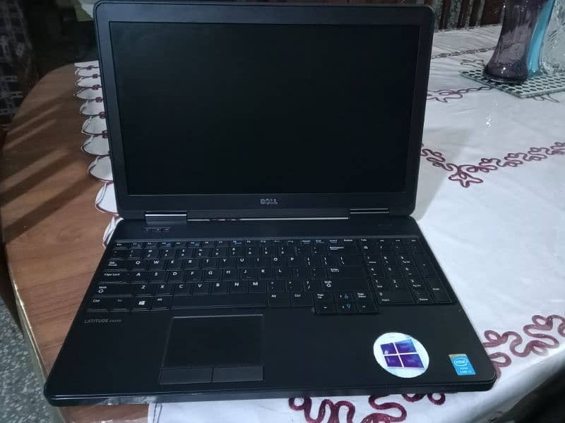 Dell gaming machine e5540 core i5 4th gen with 2GB Nvidia GPU 1