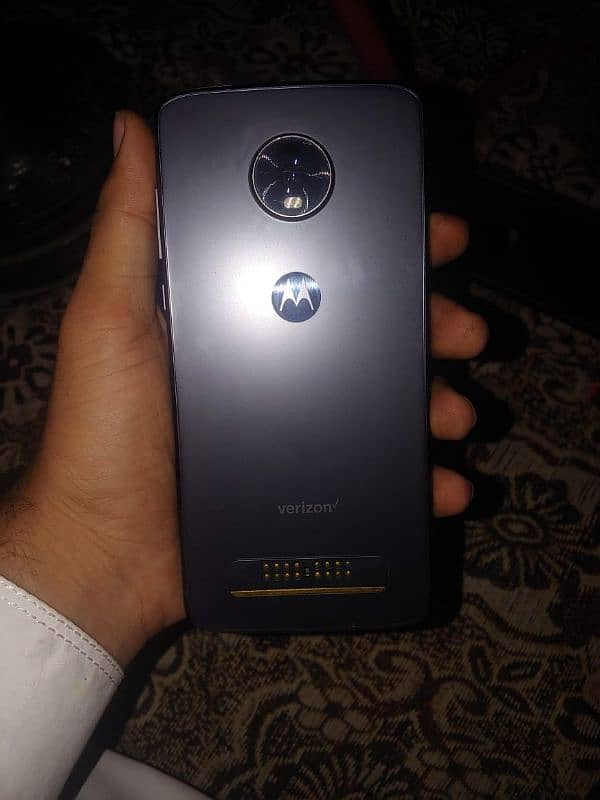 Motorola Z4 1