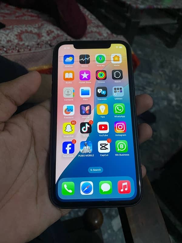 iPhone 11 64gb factory unlock  read add 1