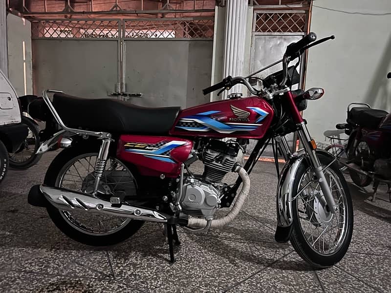 Honda 125 2024 Islamabad number 1