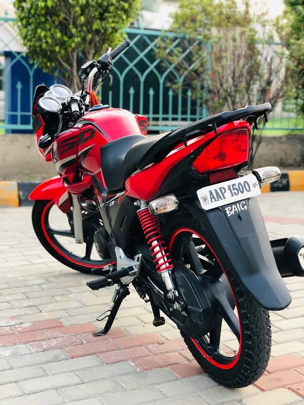 Honda CB 150f Red color 4