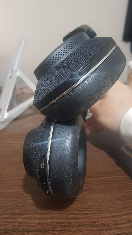 Bowers and Wilkins Headphones Px7 S2 2