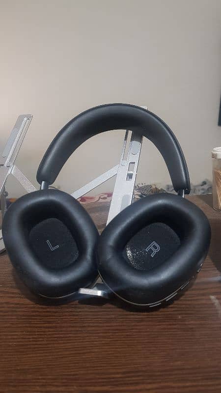 Bowers and Wilkins Headphones Px7 S2 5