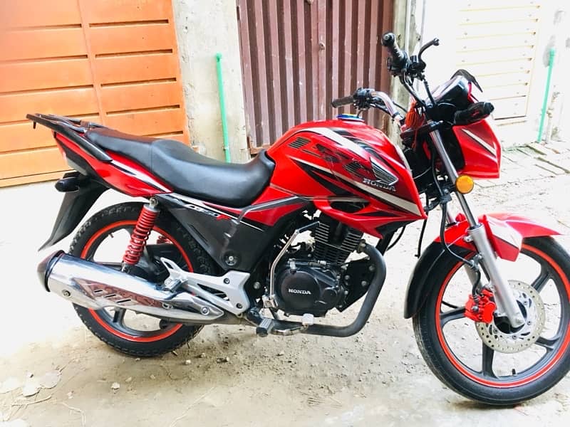 Honda CB 150f Red color 0