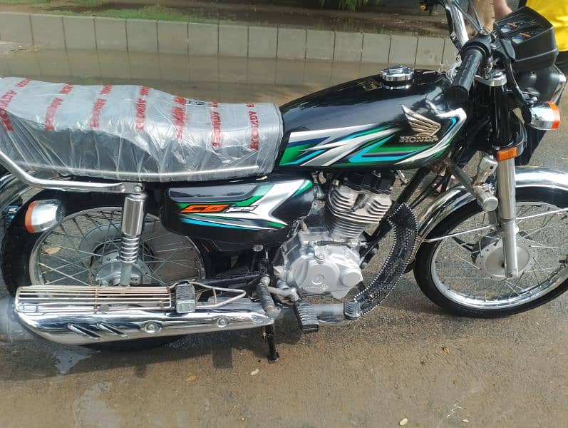 Honda bike 125 2023 modol 4