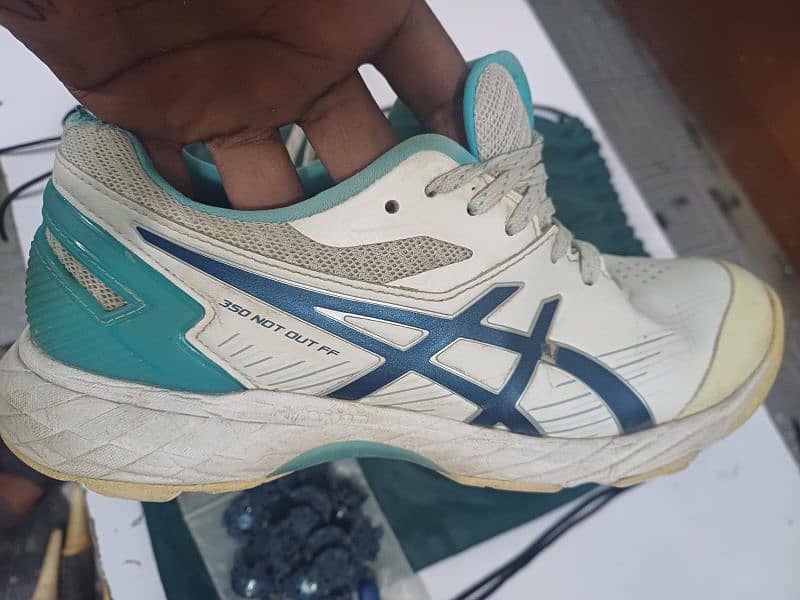 Asics Spikes Model 350 Not All 1