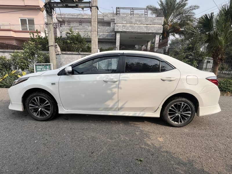 2021 Toyota Corolla Altis 6