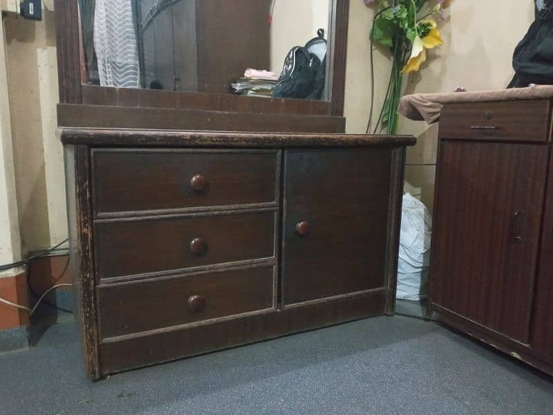 Dressing Table Excellent Condition 3