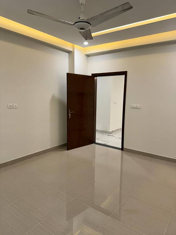 Brand New 10 Marla Flat Is Available For Rent In Askari 11 Sector D At Super Hot Location 5