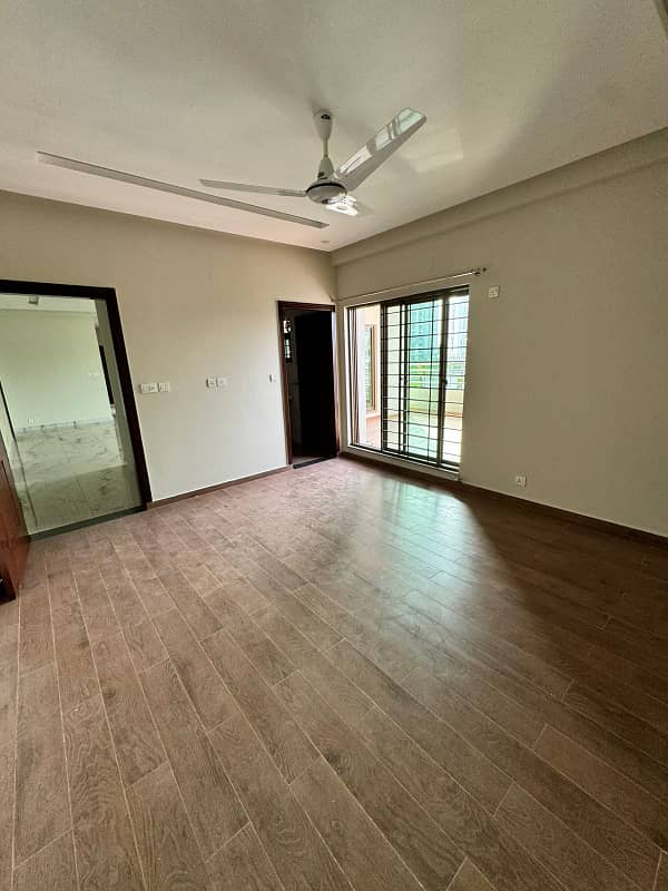 Brand New 10 Marla Apartment 7th Floor Facing Lake Is Available For Sale In Askari 11 Sector D Terminal Payment Not Paid 10