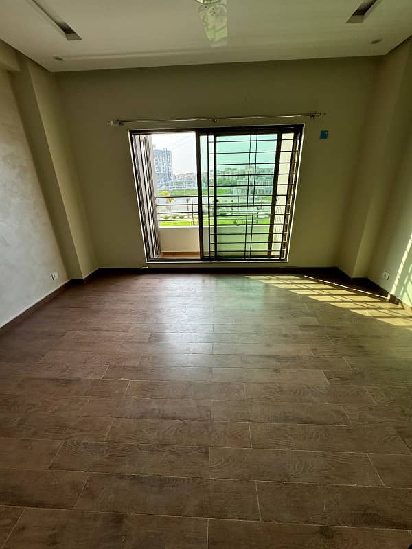 Brand New 10 Marla Apartment 7th Floor Facing Lake Is Available For Sale In Askari 11 Sector D Terminal Payment Not Paid 34