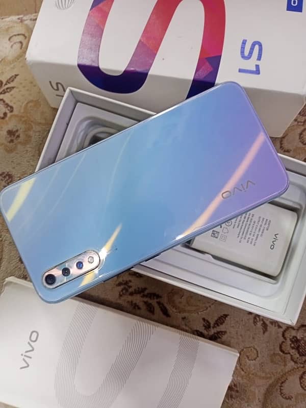 vivo s1 4/128 2