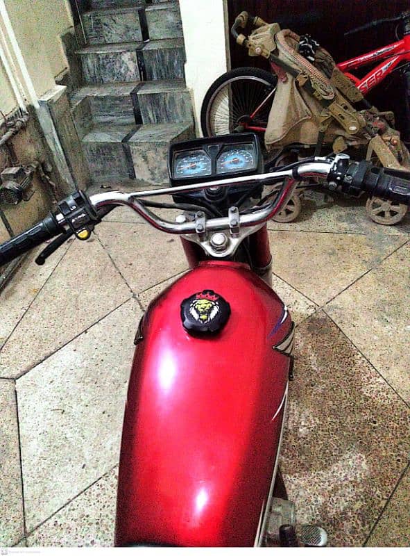 A Honda CG 125 (2016) in good condition 0