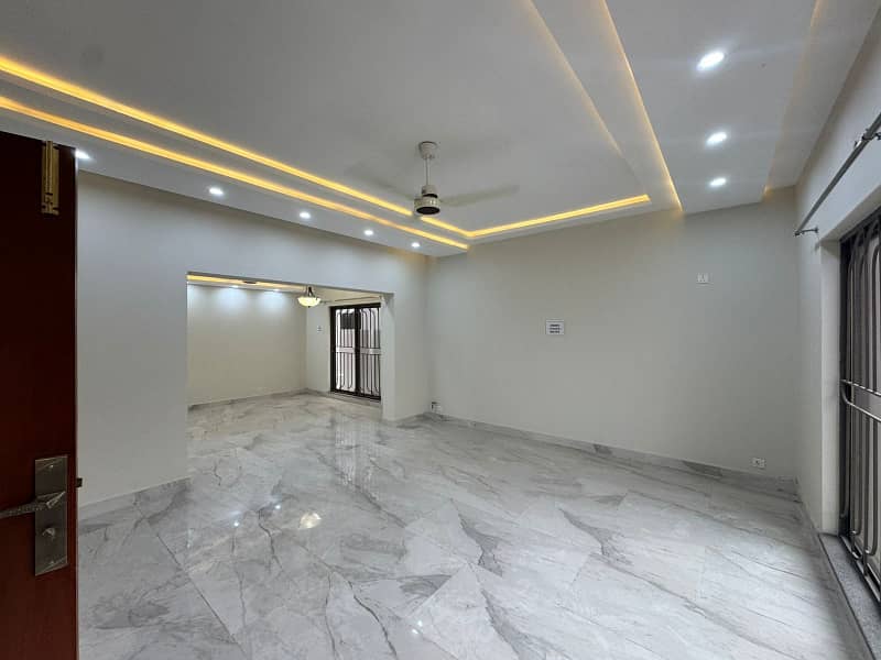 15 Marla House Is Available For Rent In Askari 10 Sector S At Super Hot Location 2