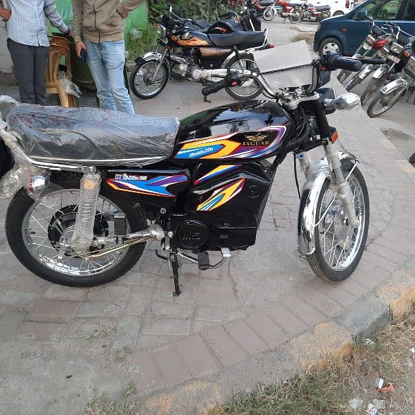 Electric Bike  E-125 | Black Colour | بجلی پہ چلنے والی موٹر سائیکل 1