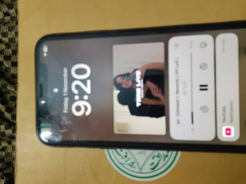 urgent for sale iphone 11 jv 1