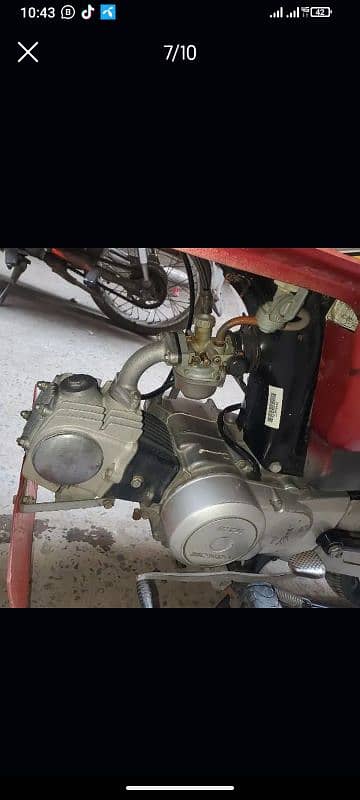 bilkul saaf bike ha engine bhi saaf ha 7