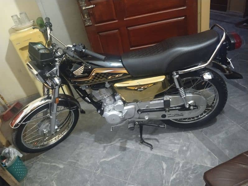 Honda 125. . . . . 2024. . . . . . special edition 1