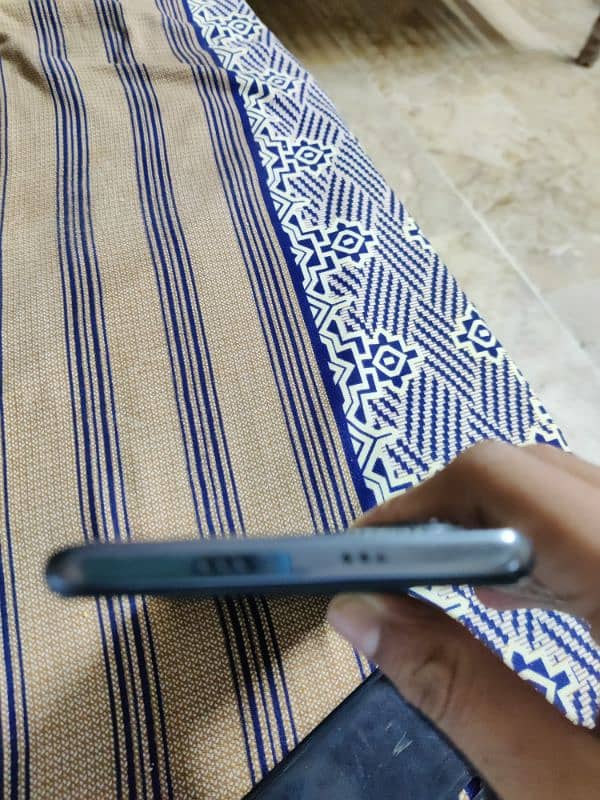 POCO F3 5G 256GB 8RAM 10 BY 9 CONDITION 2