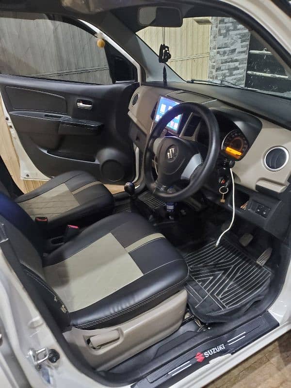 Suzuki Wagon R 2018 11