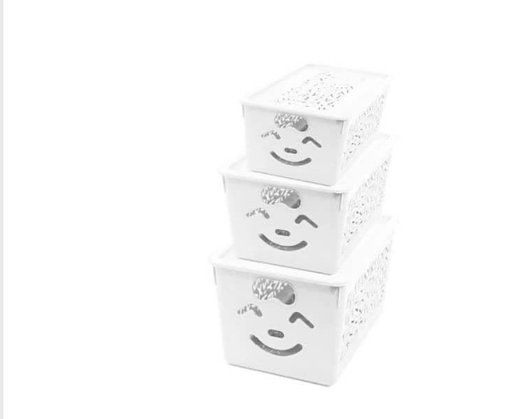 SMILEY ORGANIZER BOX SET WITH CAP  (L,M,S)  Need discraption 4