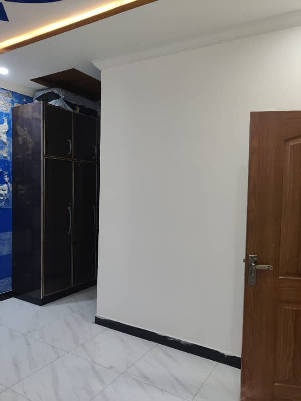 5 Marla Flat 1st Floor Only Slient Office For Rent 15